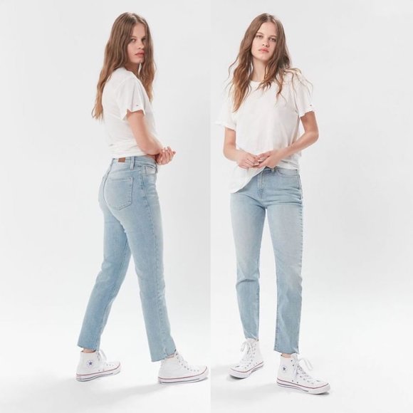 BDG Denim - BDG | NWT UO High-Waisted Girlfriend Jeans